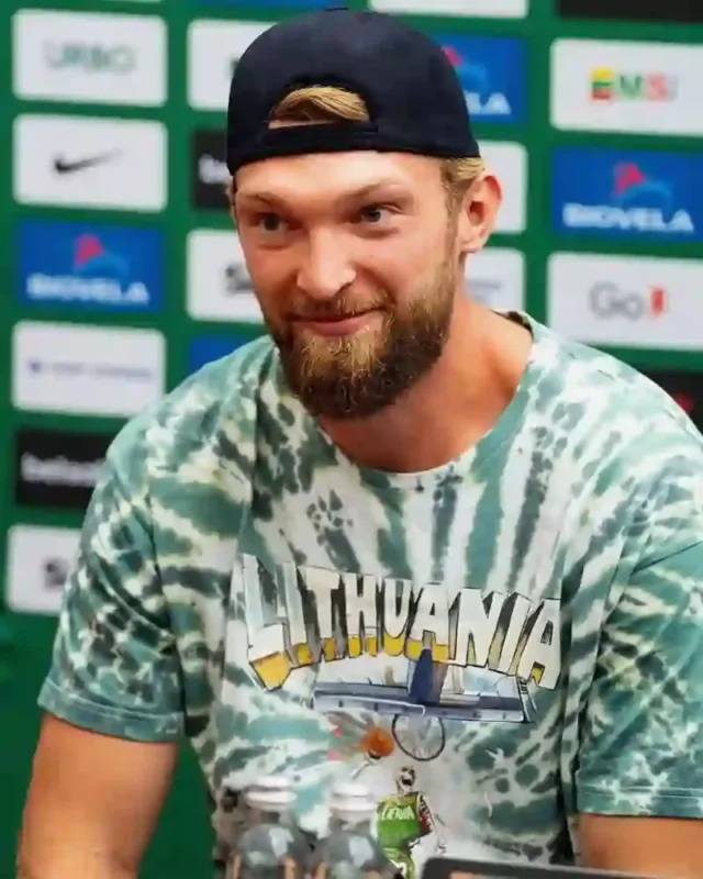 1730823277 788 Domantas Sabonis Measurements bio height weight shoe size.webp