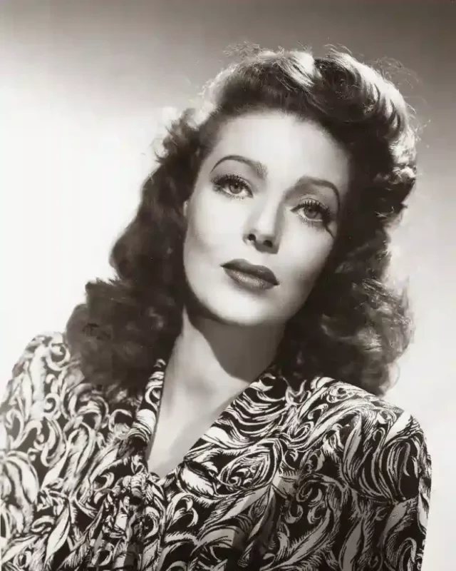 1730893199 392 Loretta Young Measurements bio height weight shoe and bra size.webp