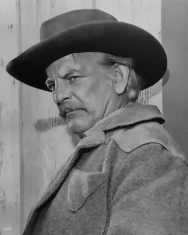 1730918367 192 Denver Pyle Measurements bio height weight shoe size.webp