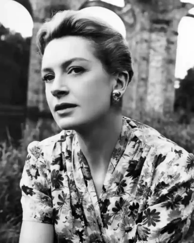 1730939804 2 Deborah Kerr Measurements bio height weight shoe and bra size.webp