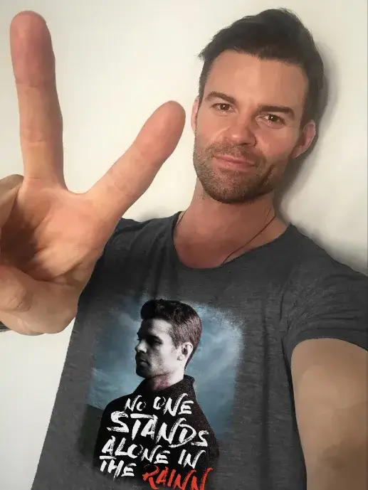 1732048569 209 Daniel Gillies Measurements Bio Heightweight Shoe Size.webp