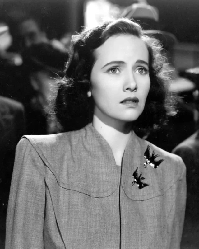 1732049749 245 Teresa Wright Measurements Bio Height Weight Shoe And Bra Size.webp