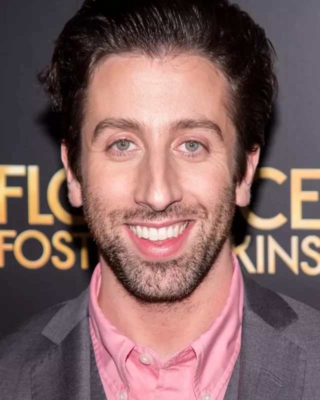 1732093451 576 Simon Helberg Measurements Bio Heightweight Shoe Size.webp