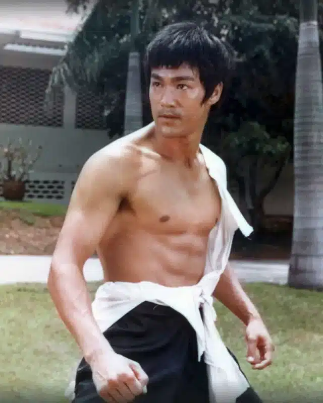 Bruce Lee Measurements Bio Height Weight Shoe Size.webp