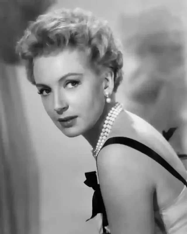 Deborah Kerr Measurements bio height weight shoe and bra size.webp