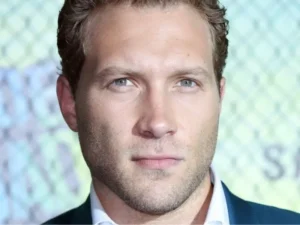 Jai Courtney .Webp