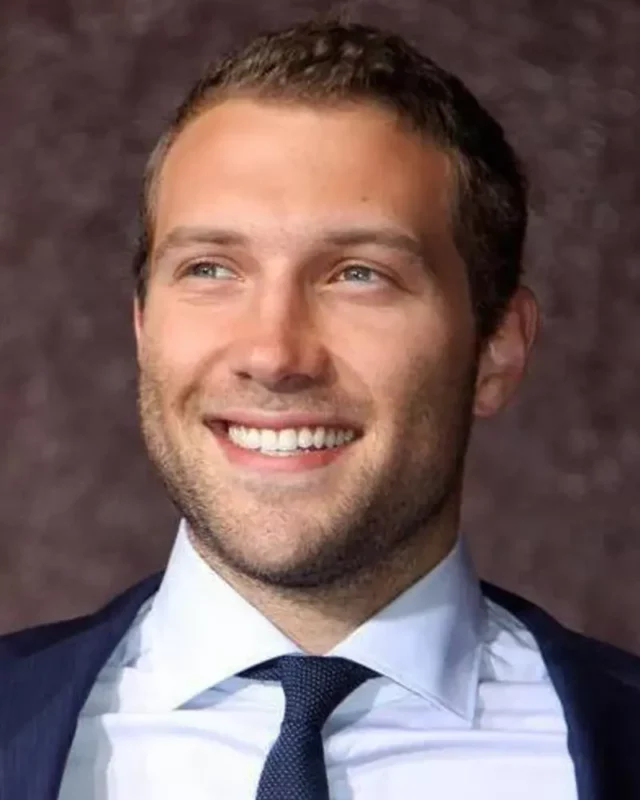 Jai Courtney Measurements Bio Heightweight Shoe Size.webp