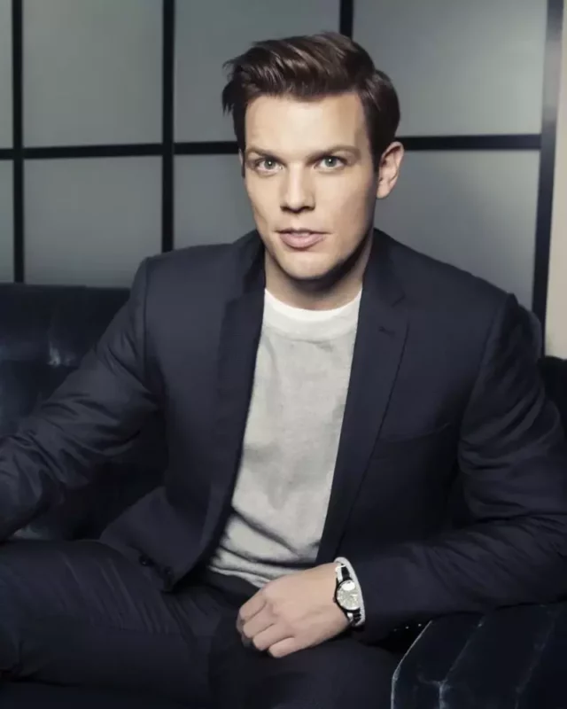 Jake Lacy Measurements Bio Heightweight Shoe Size.webp