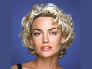 Kelly Carlson . 4.Webp