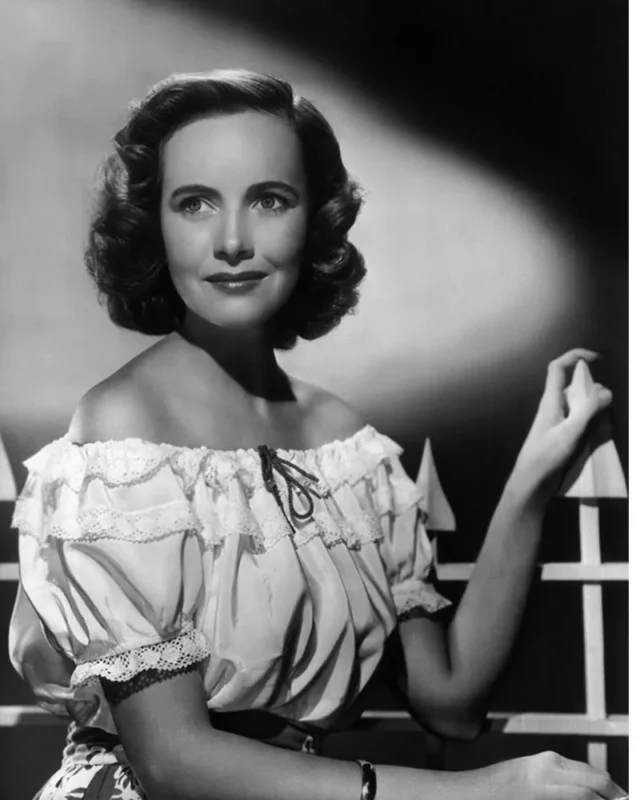 Teresa Wright Measurements Bio Height Weight Shoe And Bra Size.webp